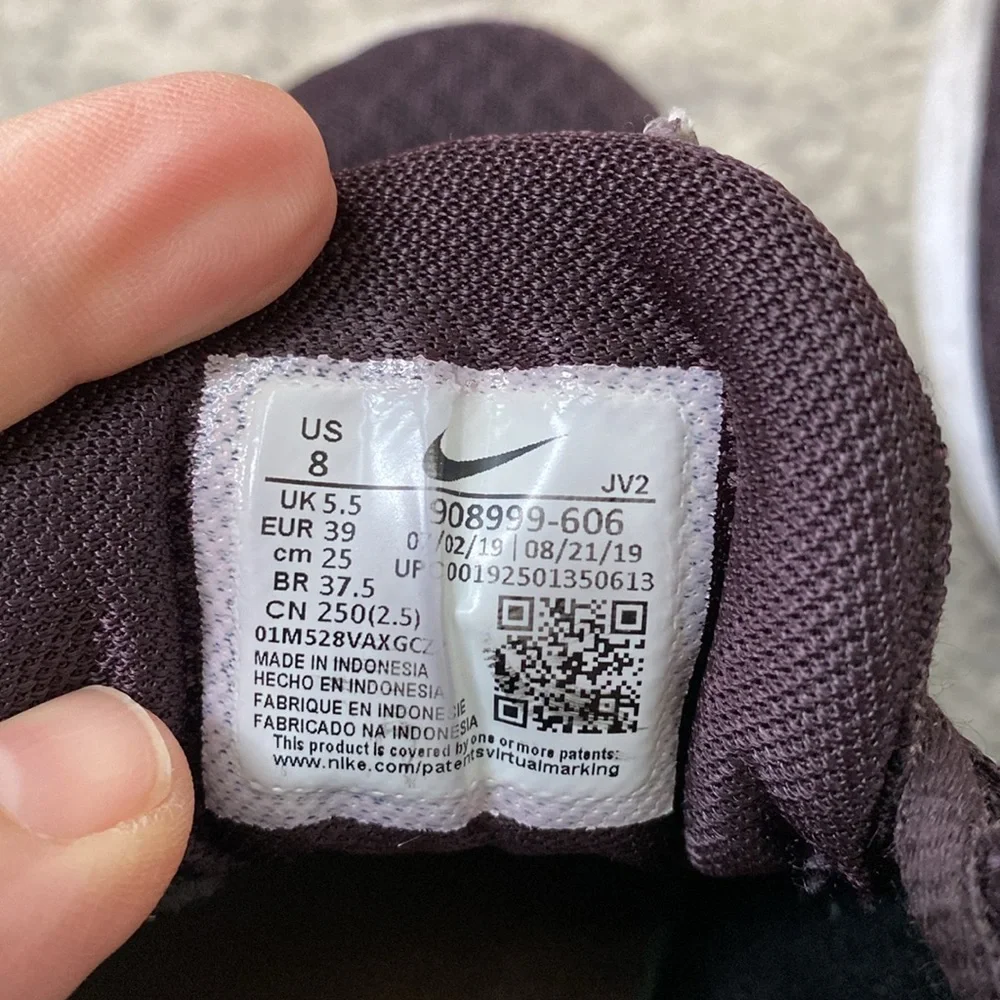 NIKE Revolution 4 sneakers - Picture 7 of 10